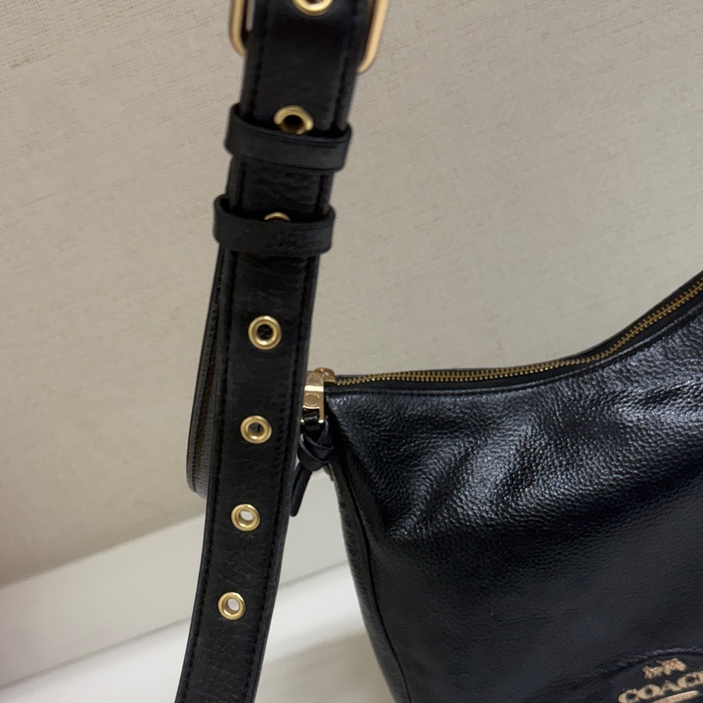 Coach Black Pebbled Leather Crossbody with Gold Hardware - Picture 4 of 8